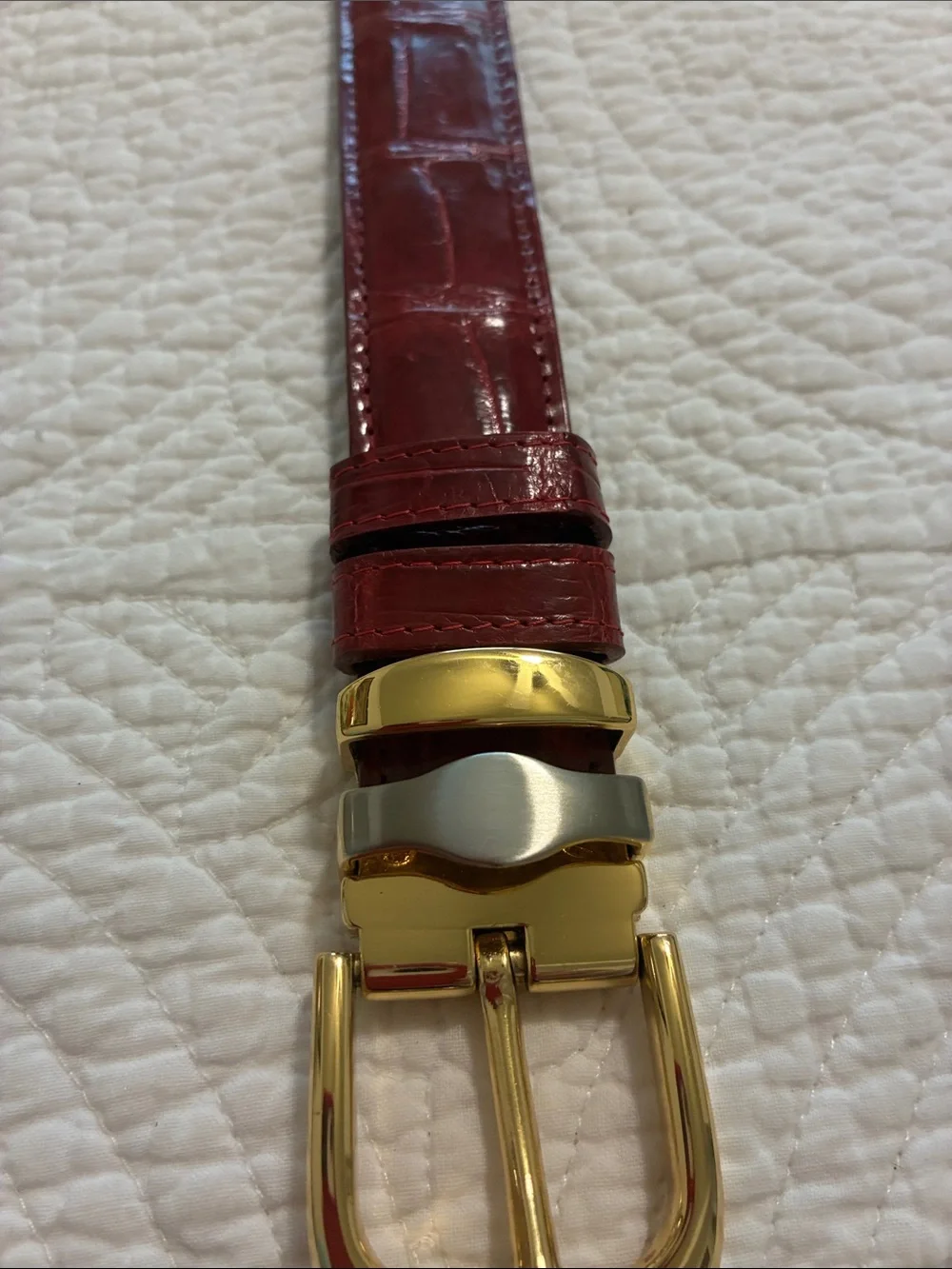 Men or women’s red genuine crocodile  Belt with Gold Buckle S-M